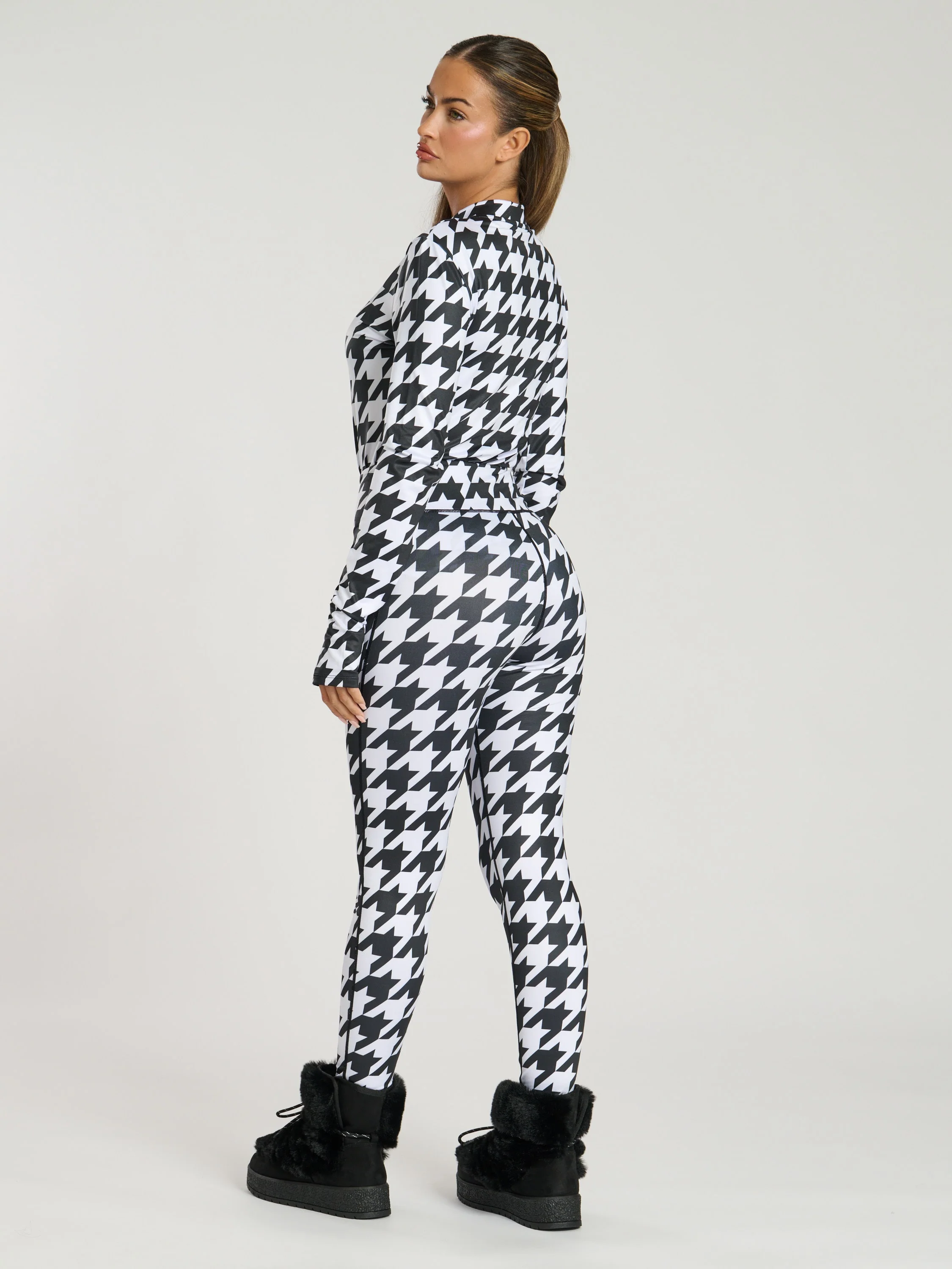 Alpine Legging in Monochrome Houndstooth - Image 3