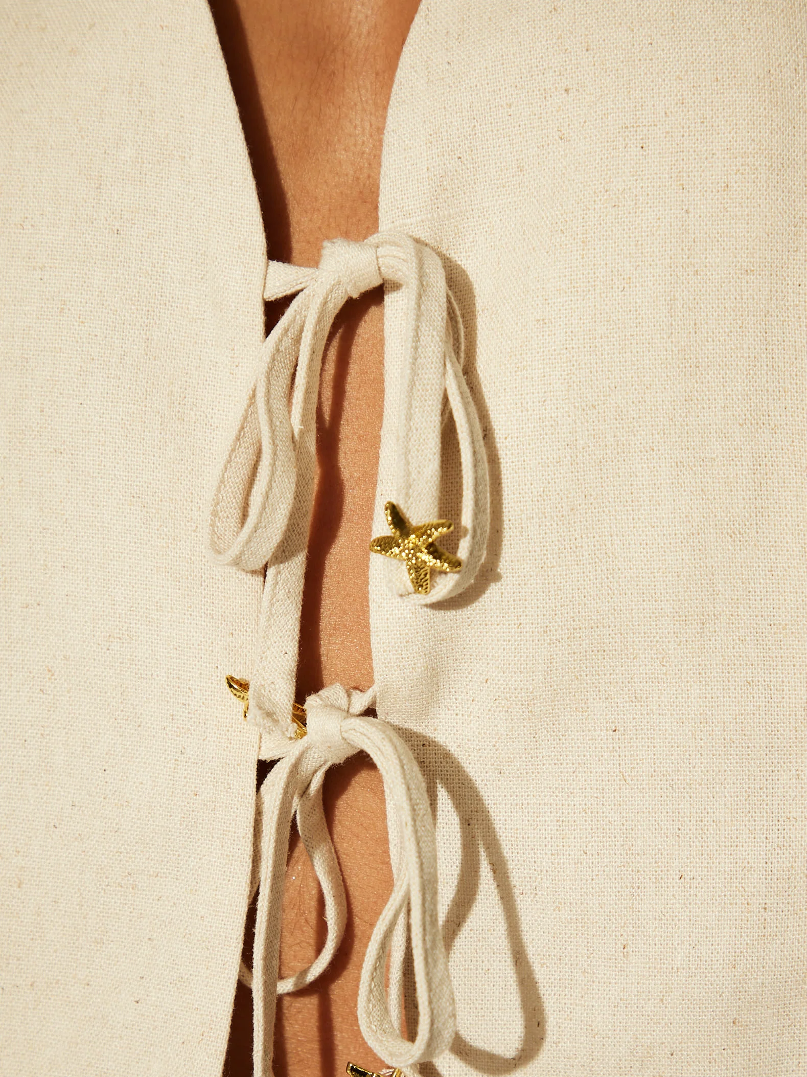 Tied Up Linen Waistcoat in Beige - Image 2