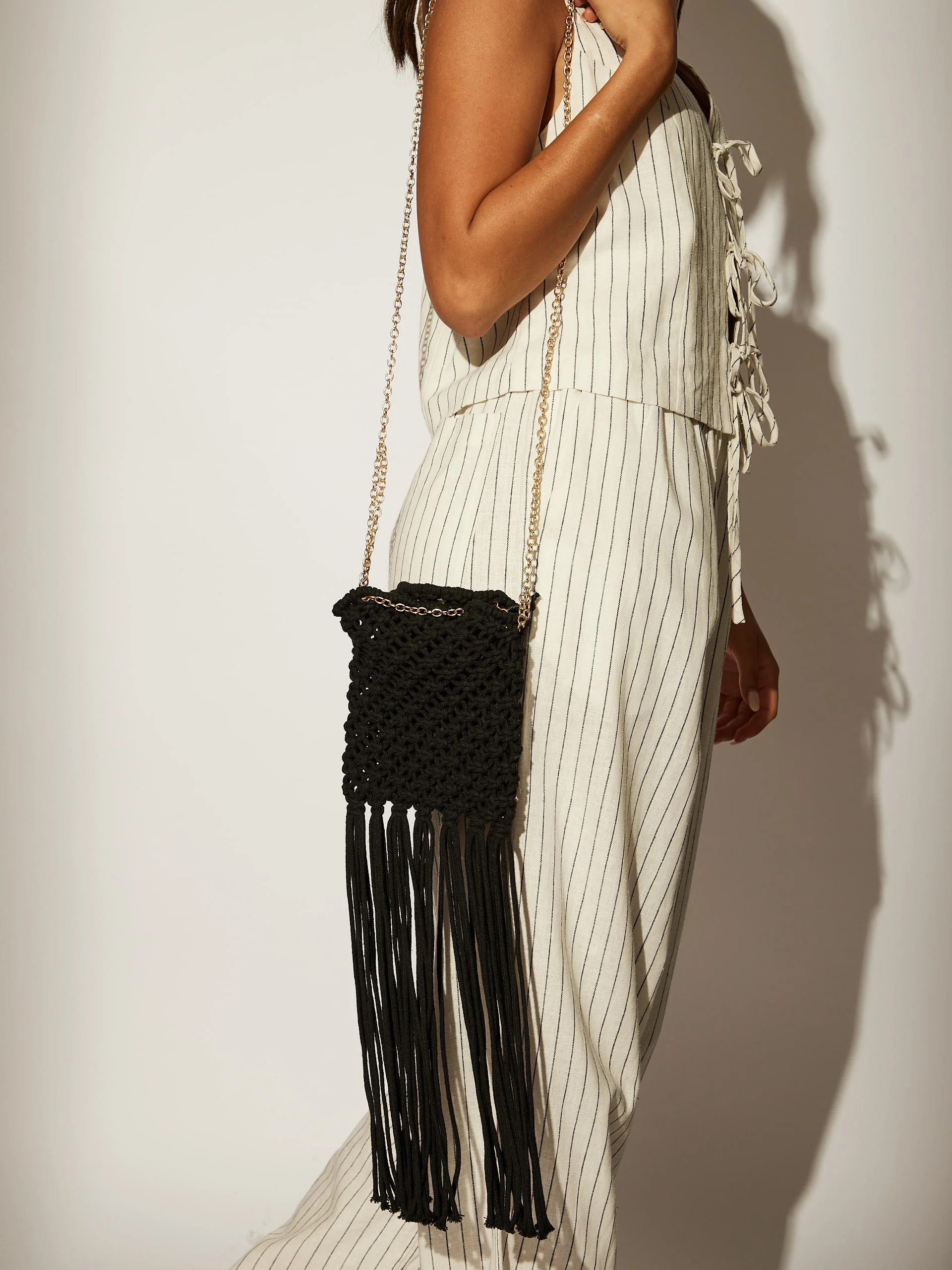 Black Fringe Detail Cross Body Chain Bag - Image 4