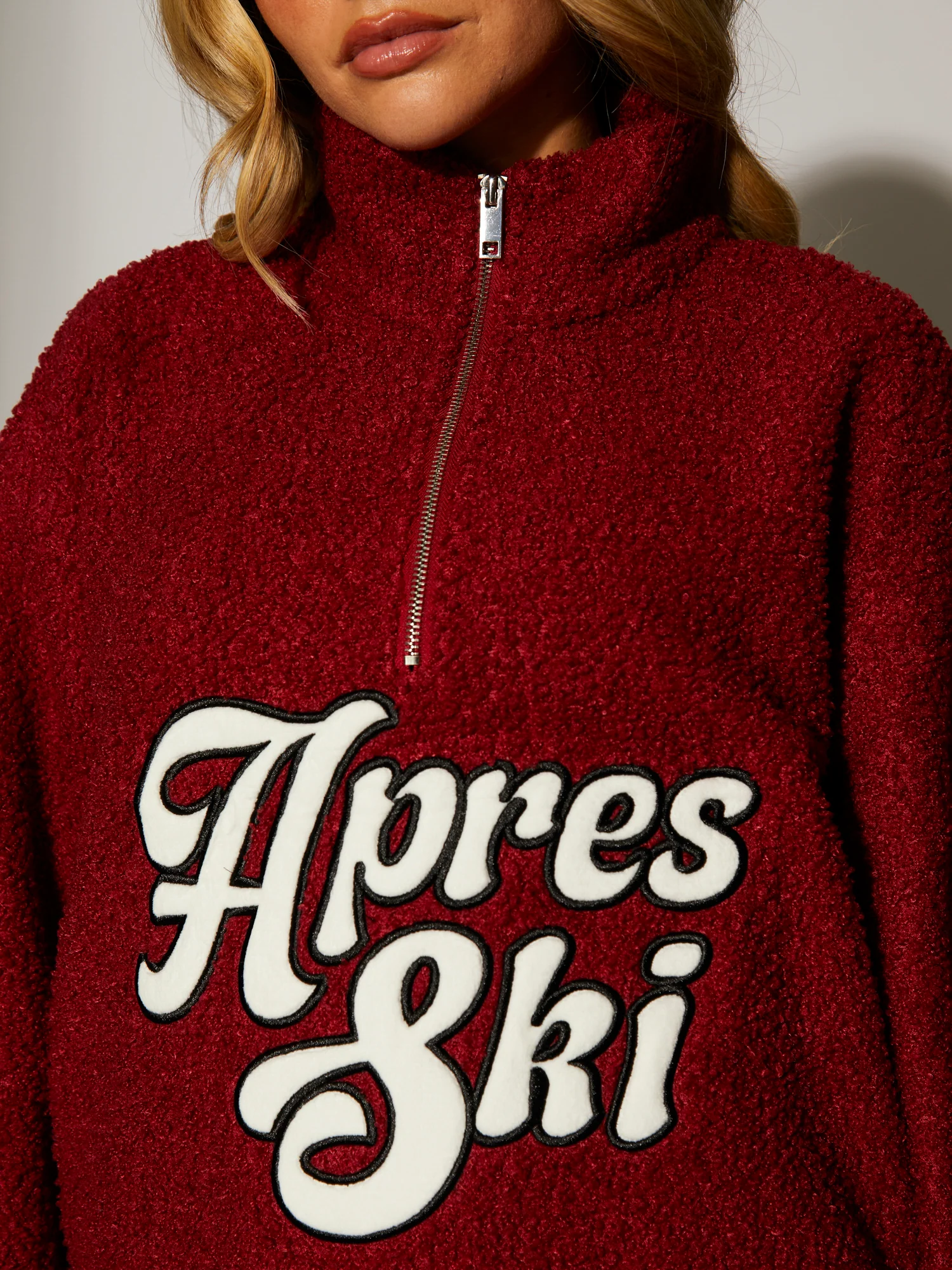 Snowpeak Apres Ski 1/4 Zip in Burgundy - Image 2