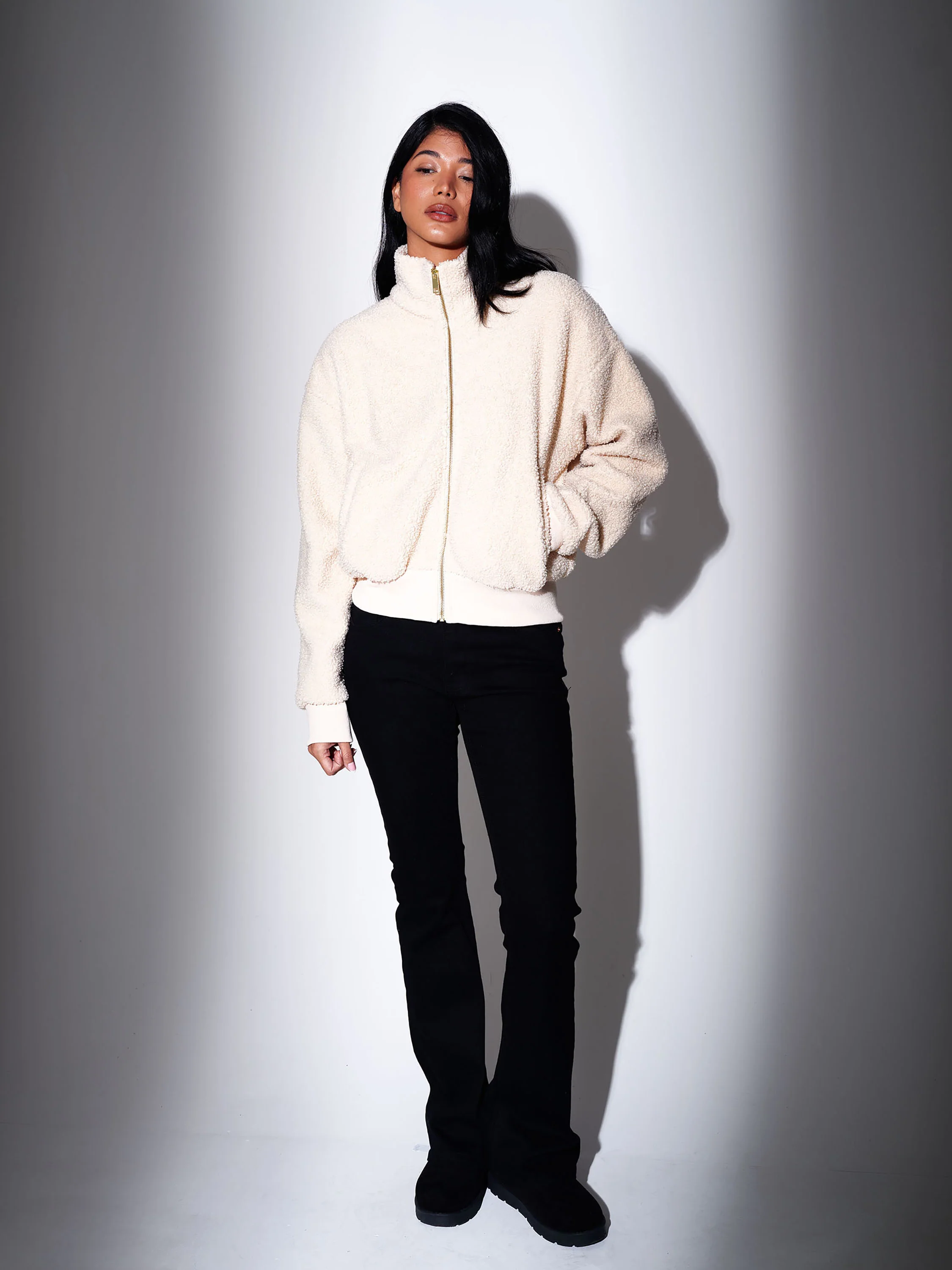Storm Cropped Jacket in Cream - Image 5