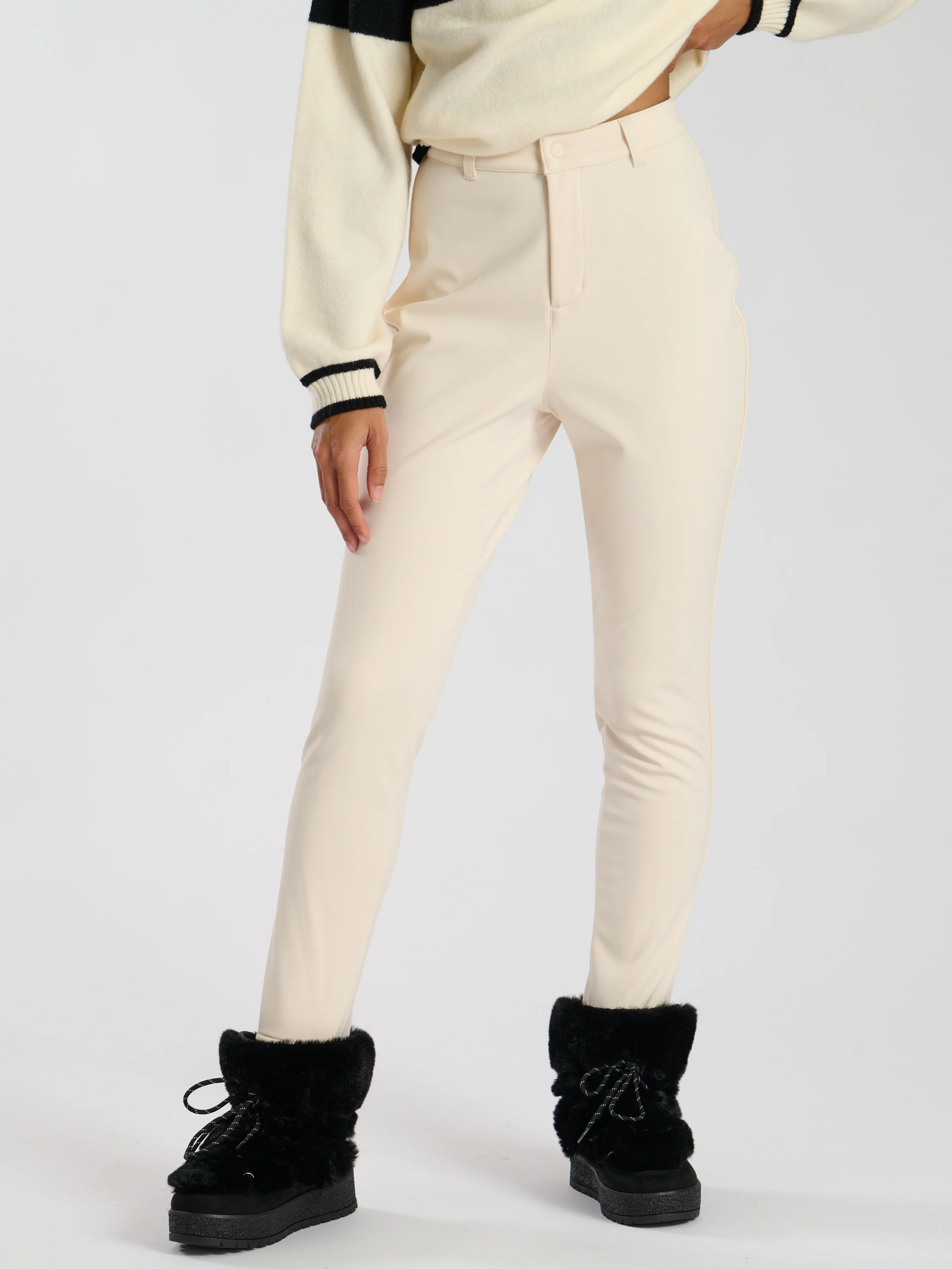 Off-Piste Ski Stirrup Trousers in Cream - Image 2
