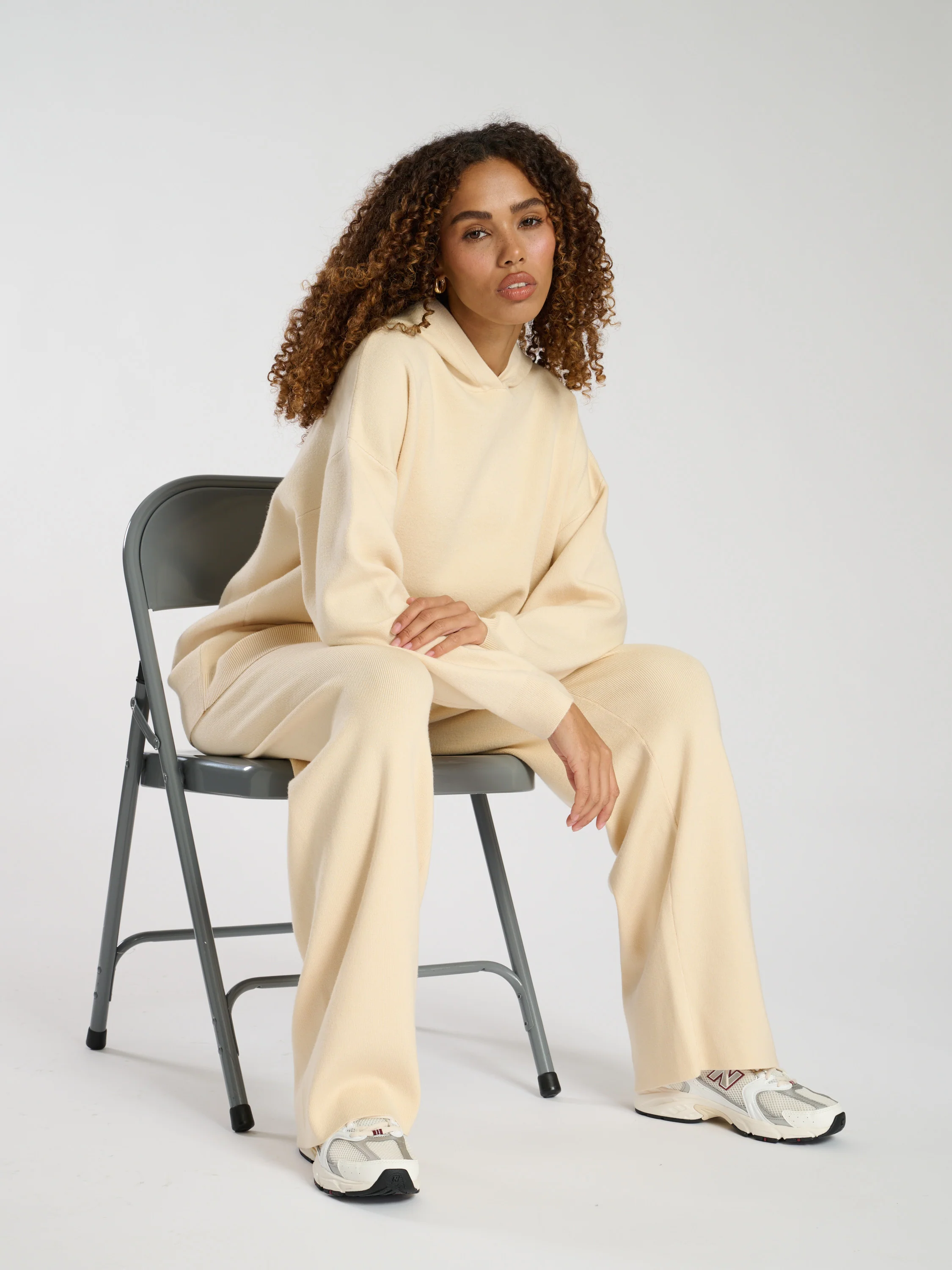 Homely Knitted Joggers in Butter - Image 3