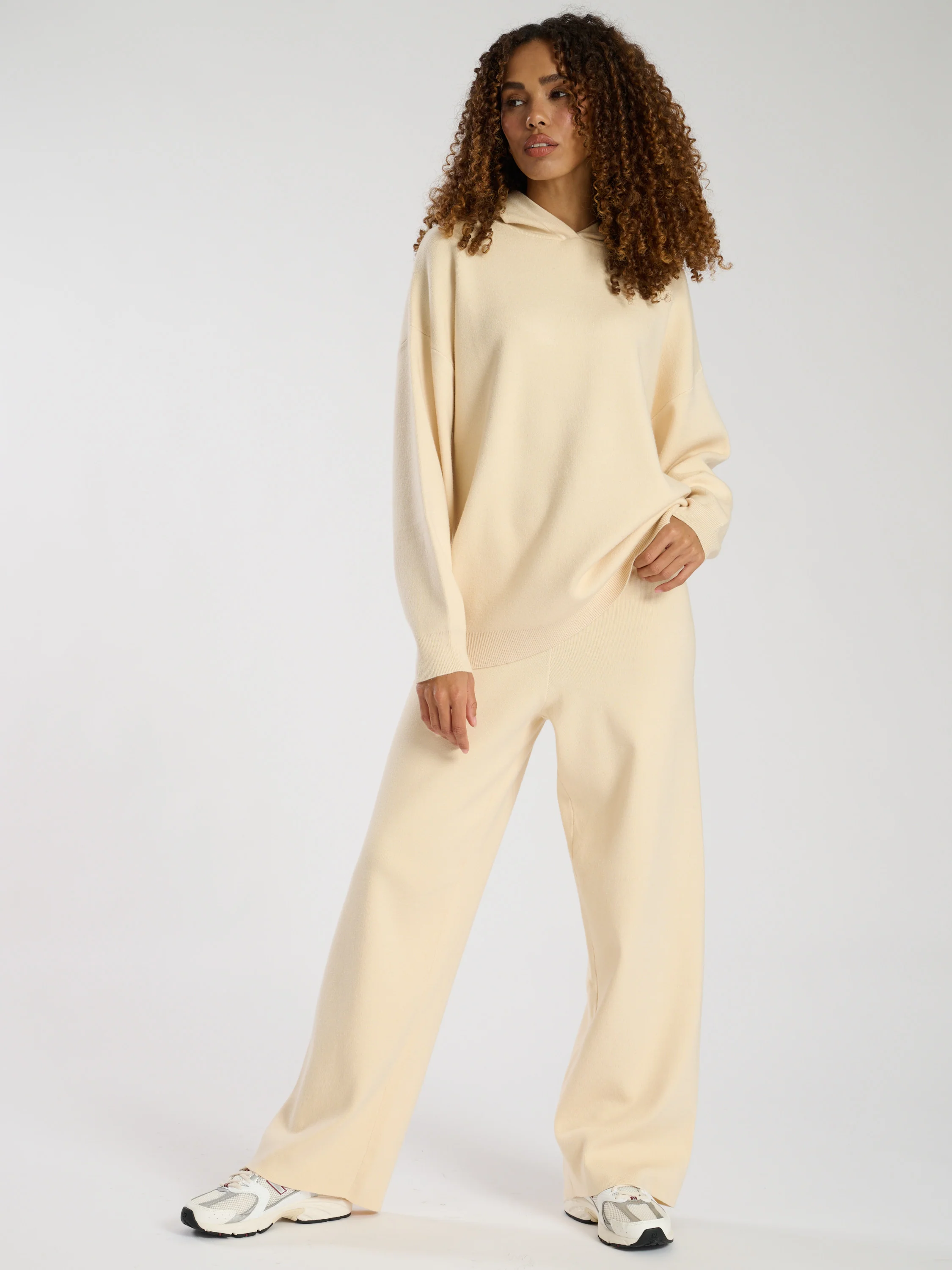 Homely Knitted Joggers in Butter - Image 5