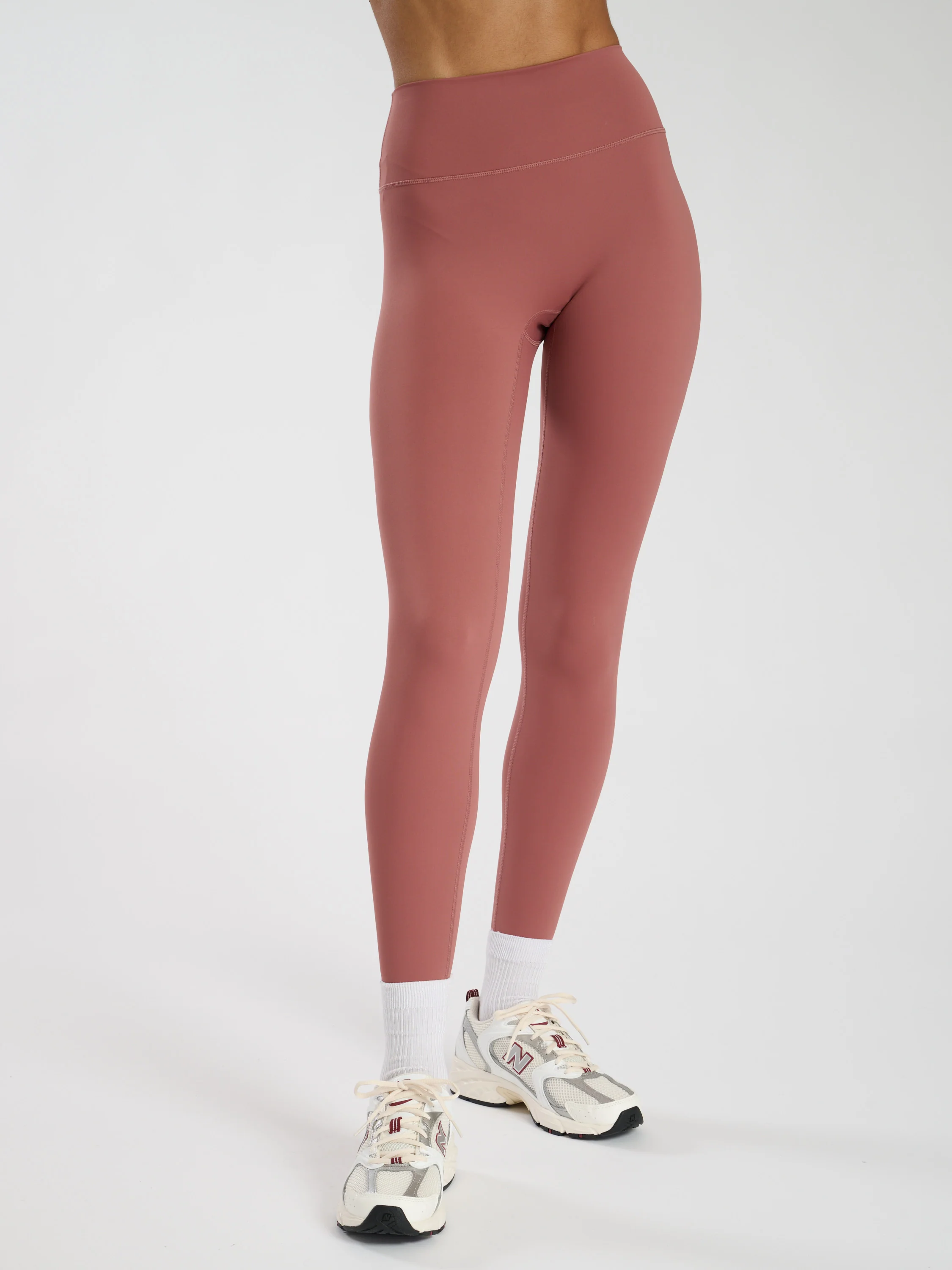 Errands Leggings in Dusty Pink - Image 3