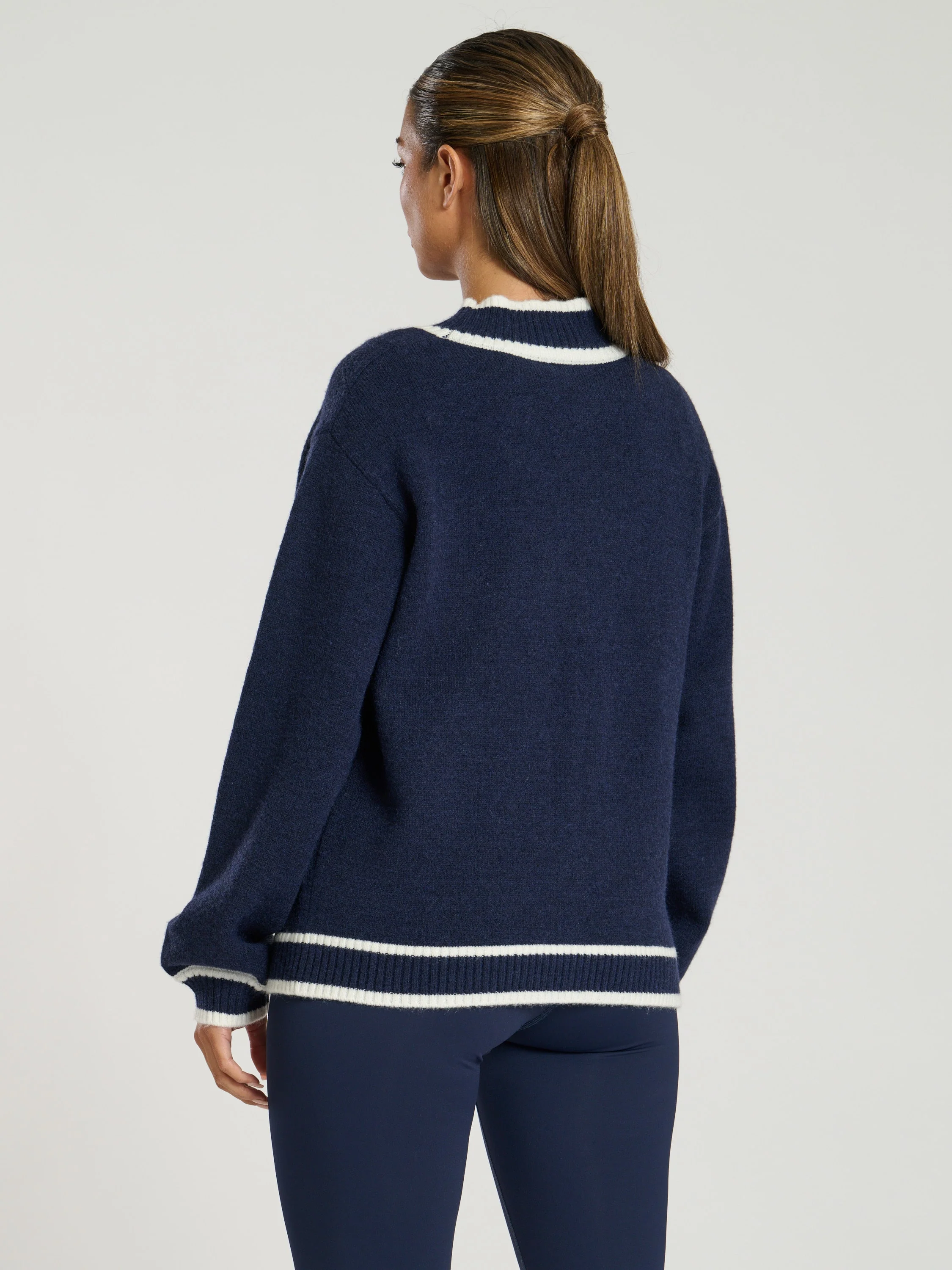 Lodge Les Alpes Jumper in Navy - Image 5