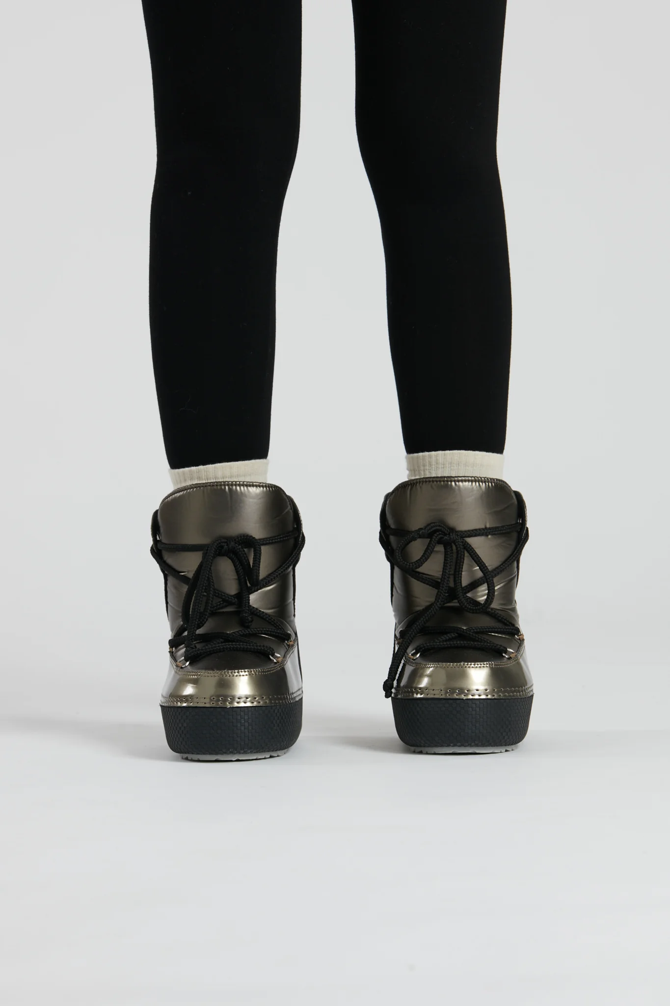 Sled Padded Snow Boots in Metallic - Image 3