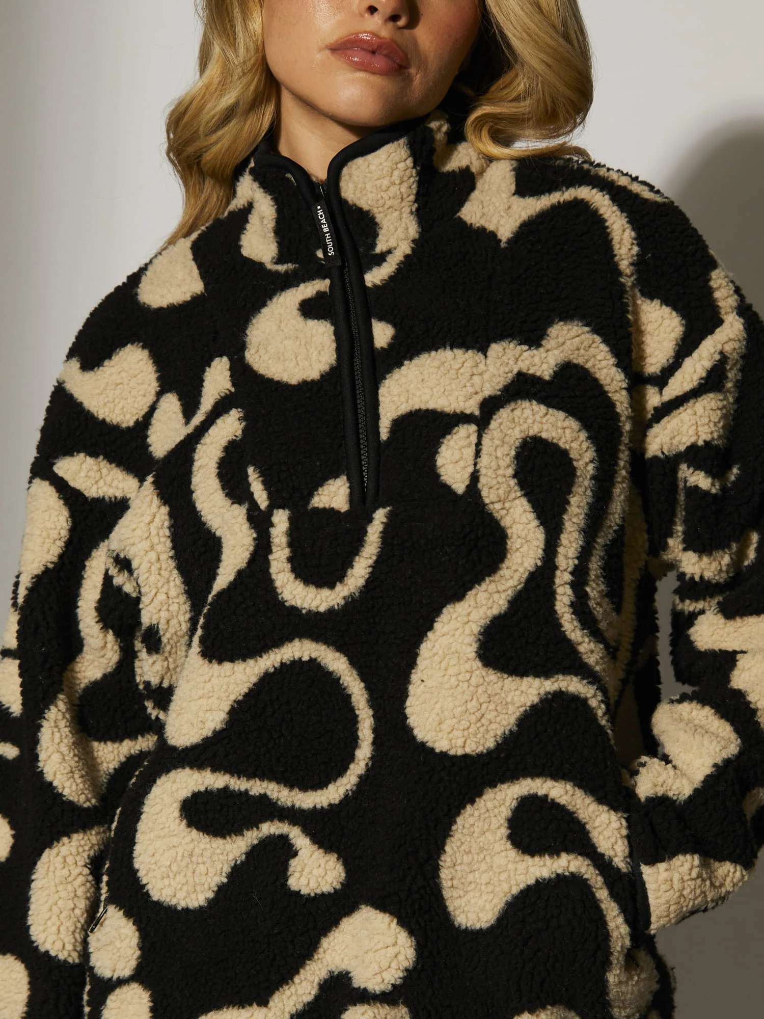 Teddy 1/4 Zip in Beige Swirl - Image 5