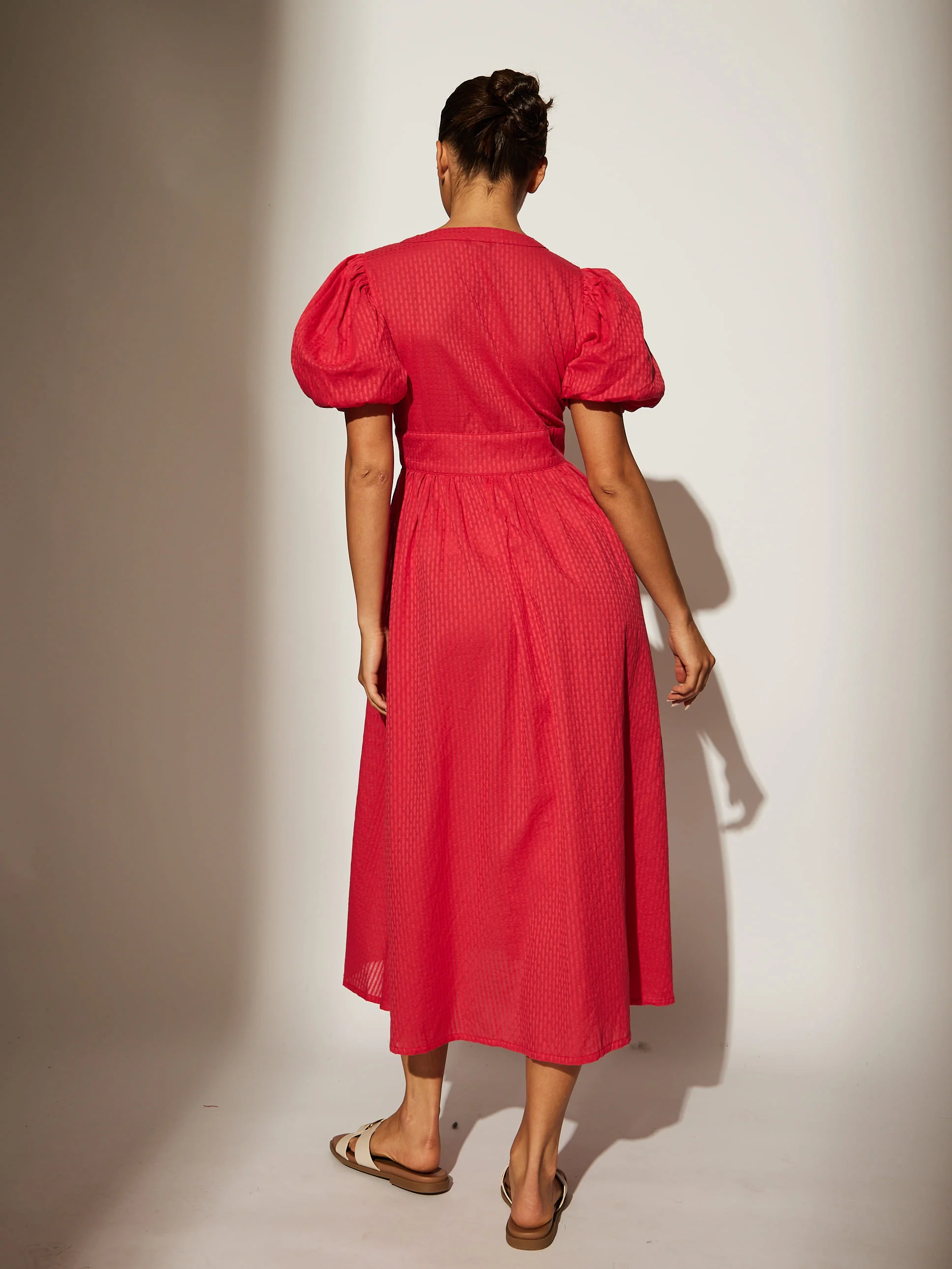 Darling Puff Sleeve Midi Dress in Pink - Image 4