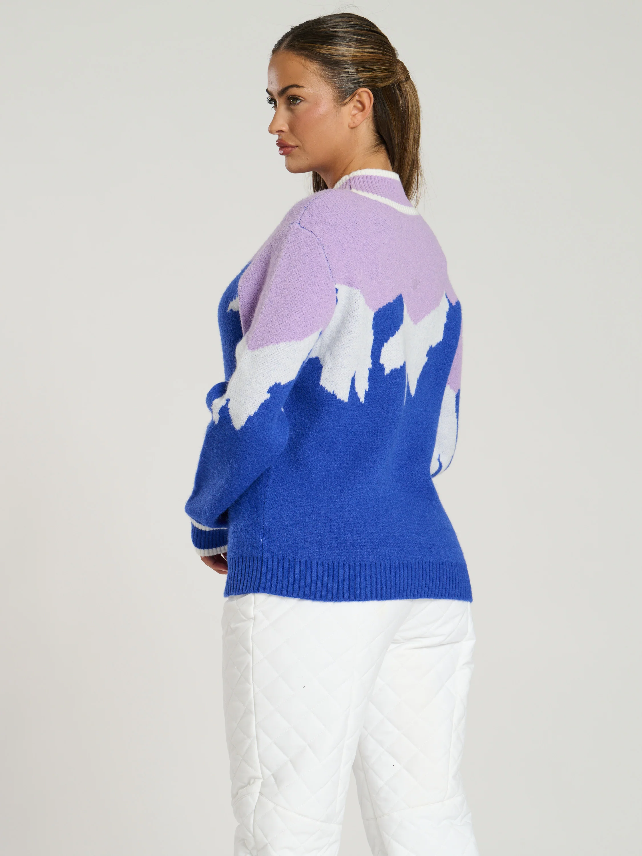 Lodge Peak Knitted Jumper in Blue - Image 4
