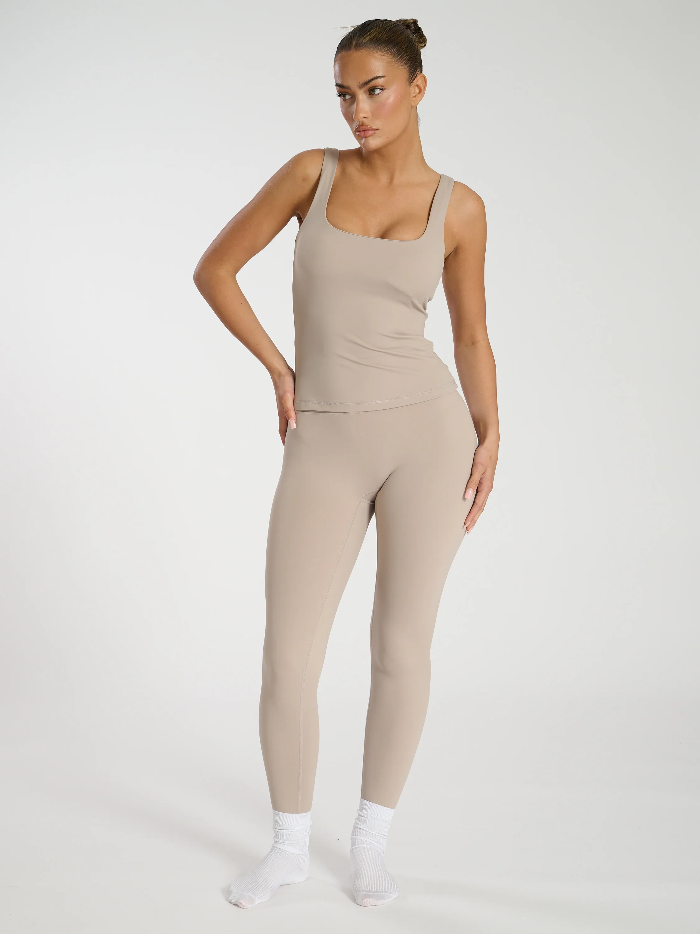 Scoop Vest in Stone - Image 7