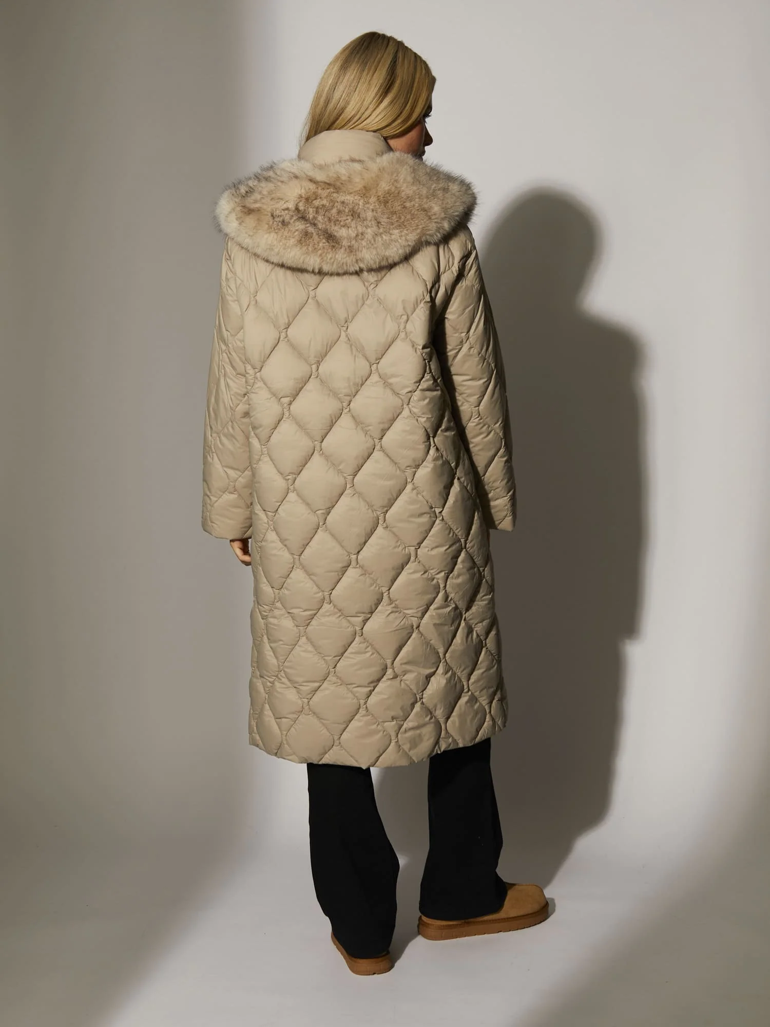 Highland Quilted Coat in Taupe - Image 4