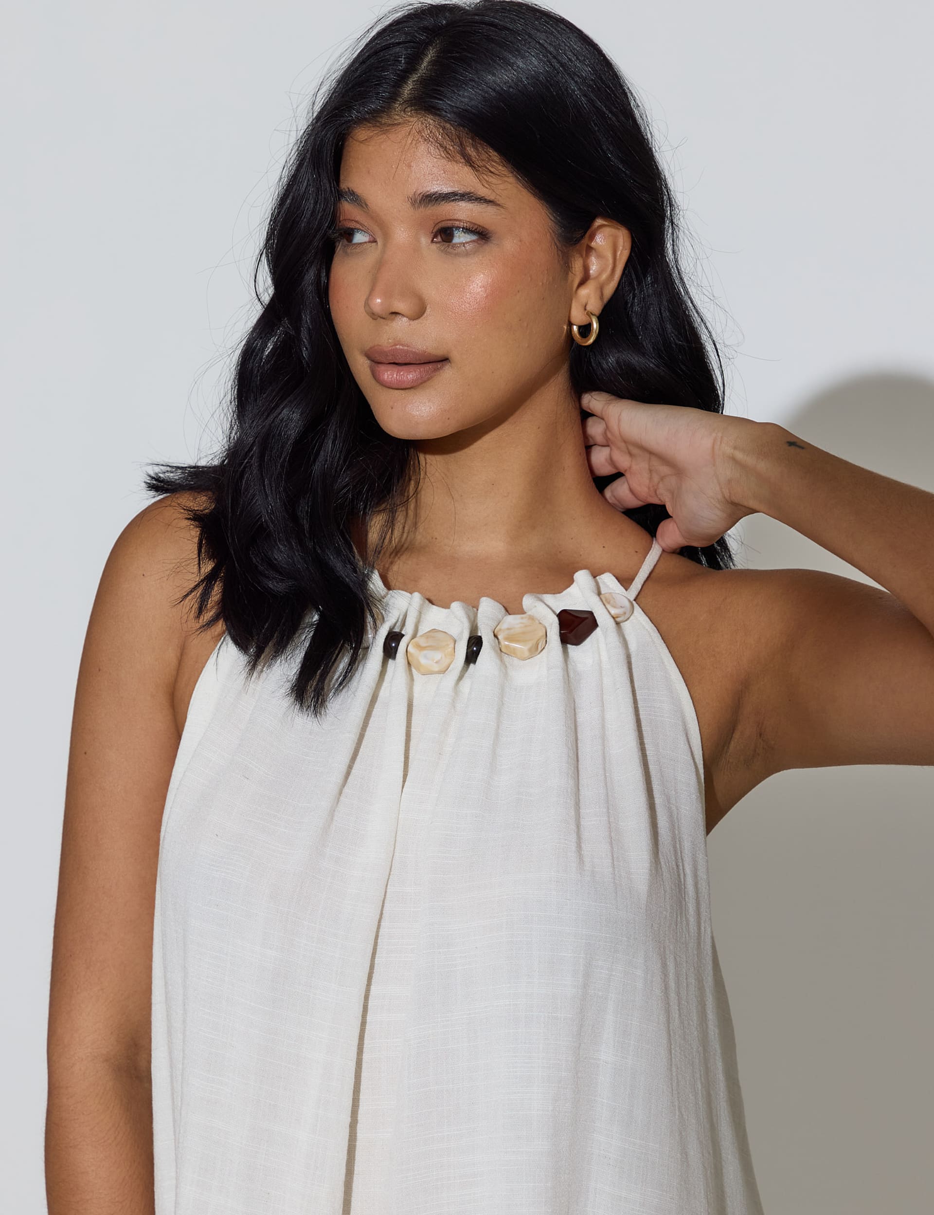 Sierra Flowy Mini Dress in White - Image 4