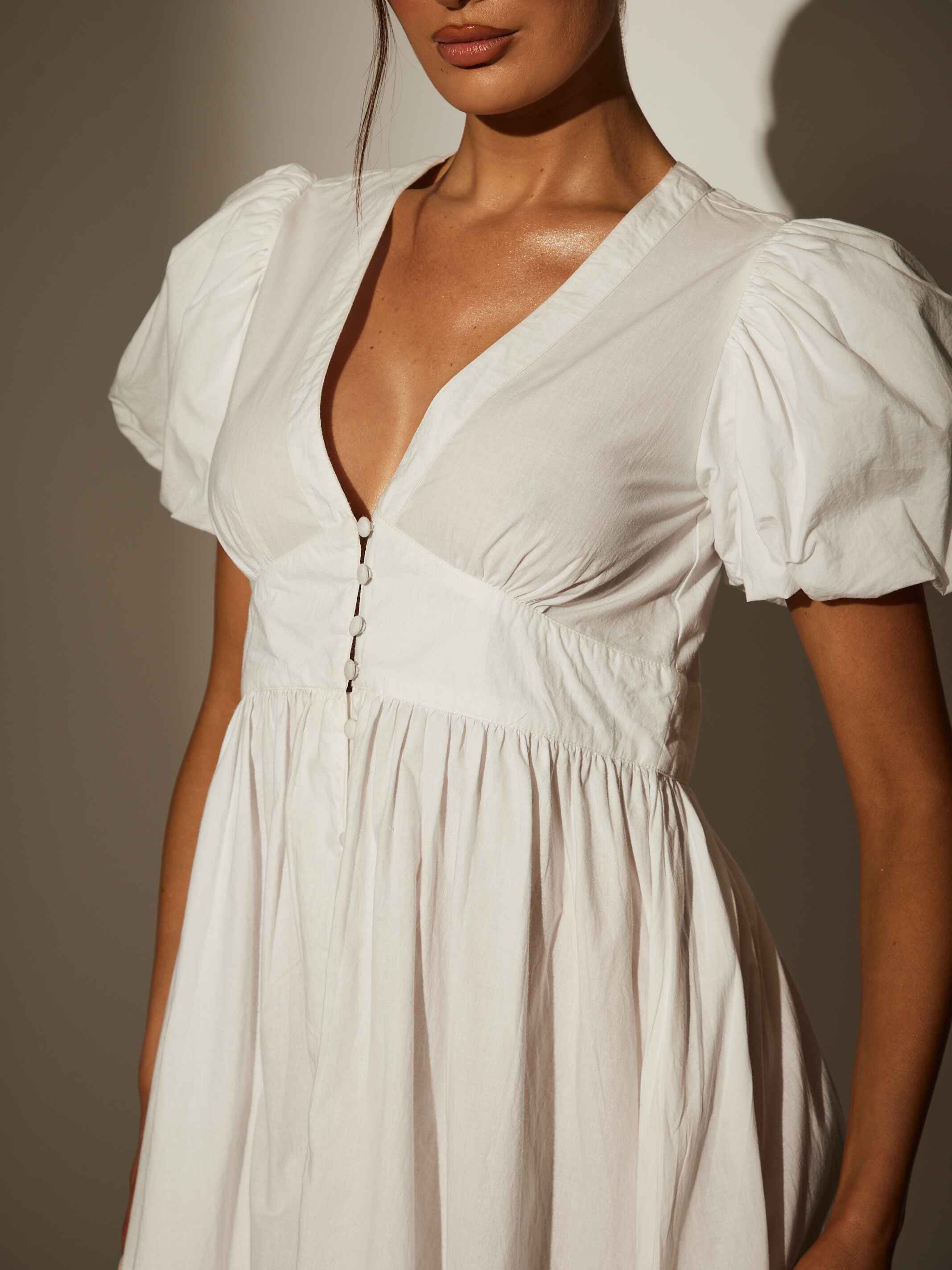 Darling Puff Sleeve Midi Dress in White - Image 3